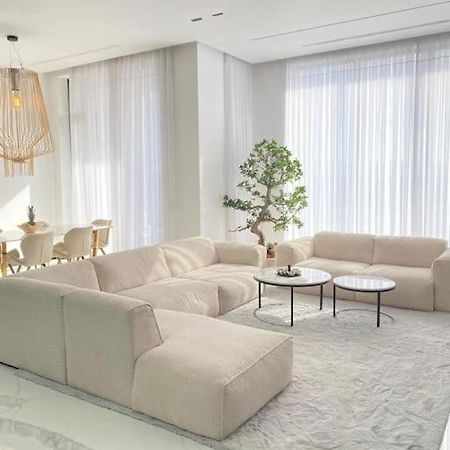 Апартаменты Luxury Penthouse Prishtina Приштина Экстерьер фото